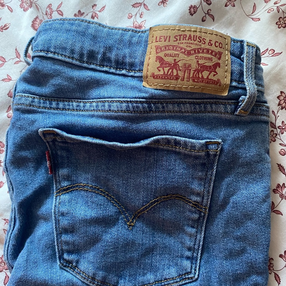 Levi jeans